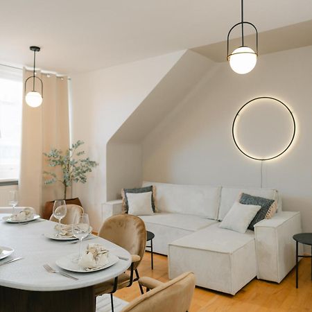 Comfy Apt For 4-6, 5 Min To Center, No Lift Currently Wien Exteriör bild