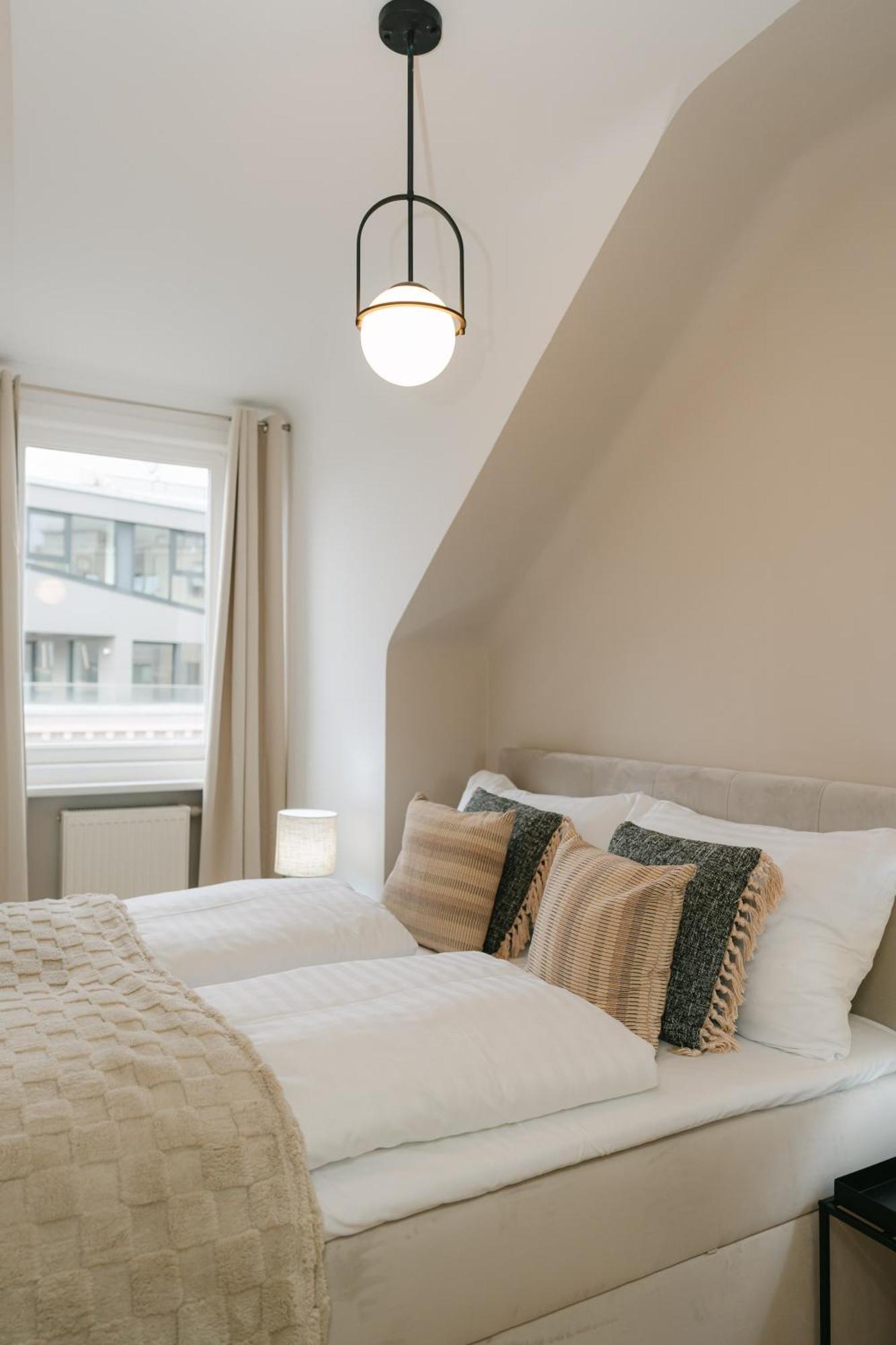 Comfy Apt For 4-6, 5 Min To Center, No Lift Currently Wien Exteriör bild