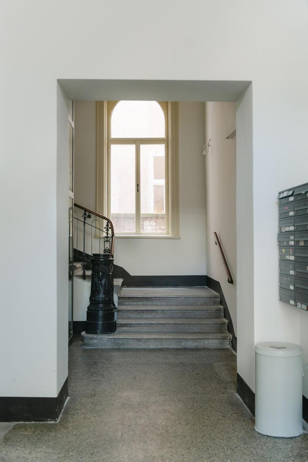 Comfy Apt For 4-6, 5 Min To Center, No Lift Currently Wien Exteriör bild