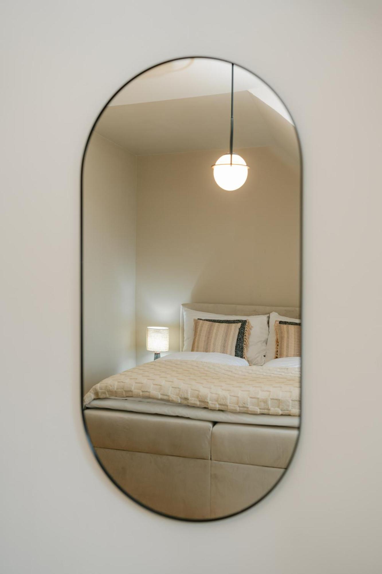 Comfy Apt For 4-6, 5 Min To Center, No Lift Currently Wien Exteriör bild
